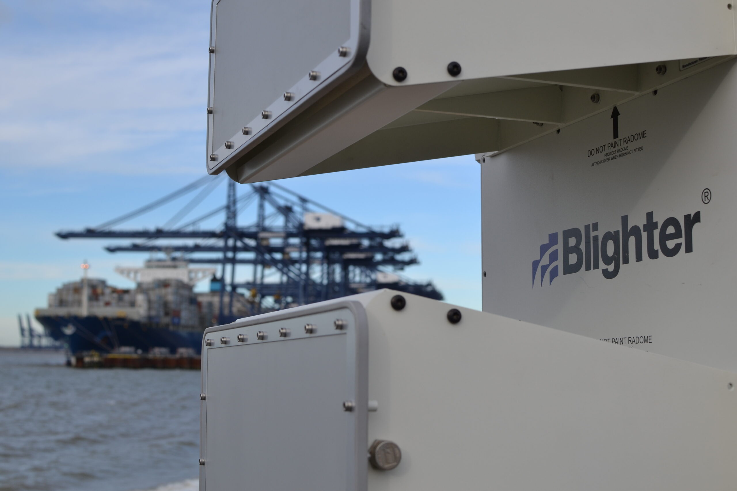 C400 Series Radars, highly reliable coastline surveillance